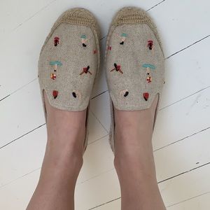 Soludos with Embroidered Swimmers - barely worn